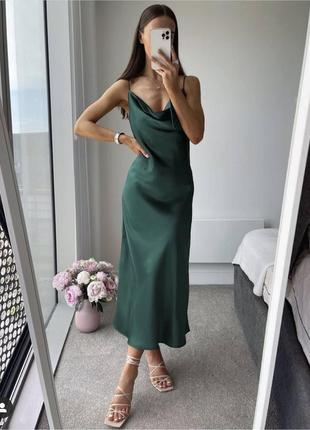Жіноча шовкова сукня у білизняному стилі зелена1 фото
