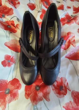 Туфлі, шкіра