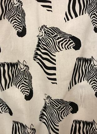 Очень красивая и стильная брендовая блузка в зебрах...100% коттон.