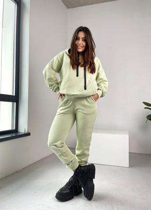 Спортивный костюм с вышивкой, зеленый