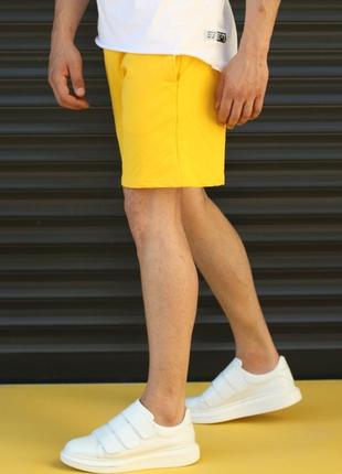 Яркие жёлтые мужские шорты 46р