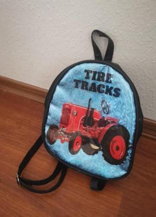 Рюкзак трактор для мальчика