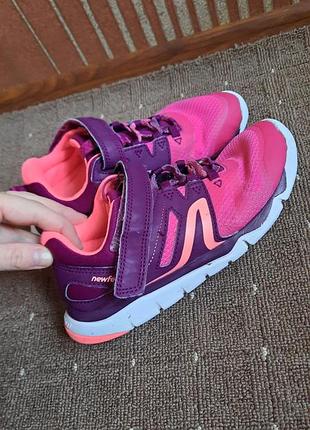 Кроссовки на девочку newfeel
