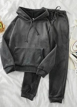 Шикарный велюровый костюм. черный и графит2 фото