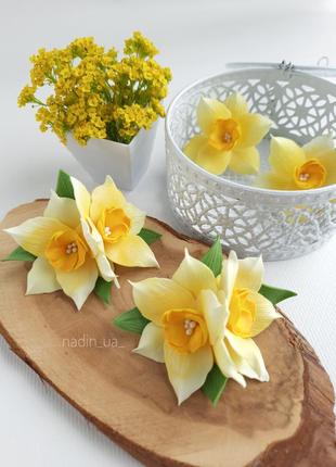 Нарциссы из фомамарана, заколка нарцисс, цветочная заколка