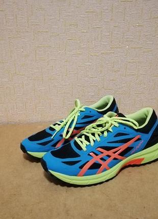 Кросівки asics