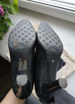 Туфли черные лодочки 36 кожа conni на каблуке острый носок8 фото