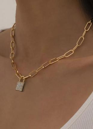 Трендова ланцюг, намисто, чокер в стилі zara