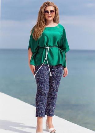 Костюм. материал блузы шёлк. брюки: материал: софт.