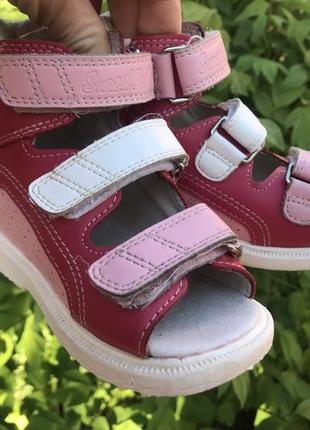 Ортопедичні босоніжки