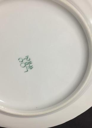 Фарфоровая тарелка. мелкая. д-17,3 см. барановка н0376 фото