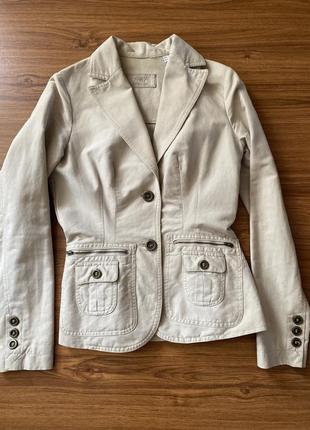 Стильний піджак, жакет, суперякісна тканина, прослужить роки