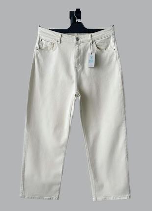 Джинсы с необработанным низом с высокой посадкой от denim&co