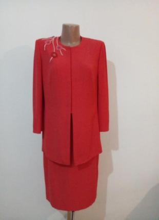 Костюм нарядний від alexander