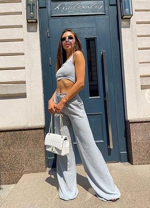 Костюм з топа і штанів❤️