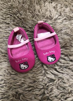 Шикарные тапочки тапули для принцессы hello kitty