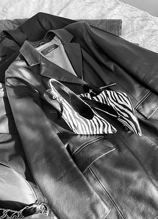 Стильні туфлі натуральне хутро шкіра зебра