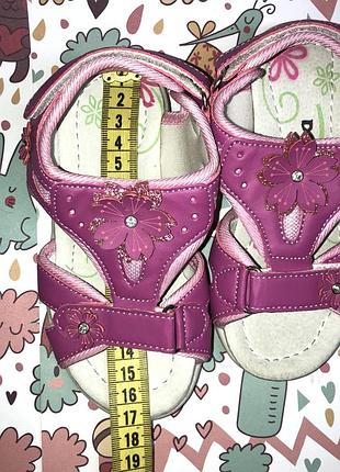 Босоніжки, шльопанці, 4