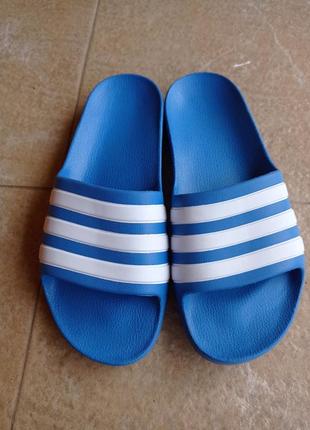 Нові шльопанці adidas2 фото