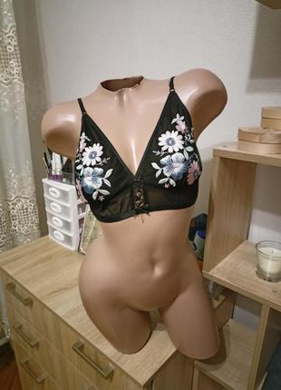 Шикарный бра с вышивкой,браллет сеточка