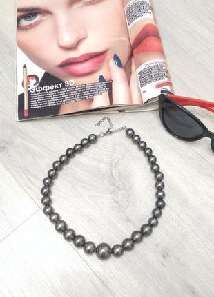 Женские бусы. колье.