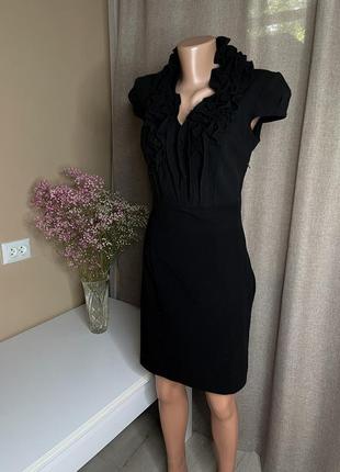 Класична чорна сукня