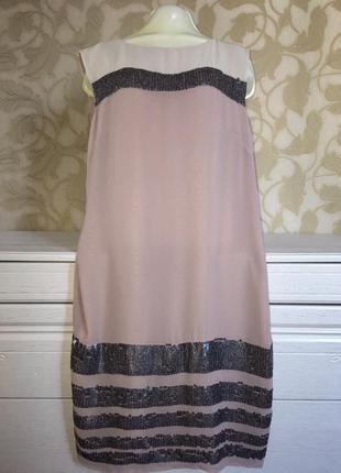 Нежное платье с пайетками