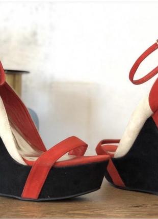 Босоножки на танкетке3 фото