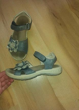 Кожанные босоножки, twisty, 31 р