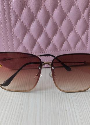 Модные женские  квадратные очки с градиентными стеклами1 фото