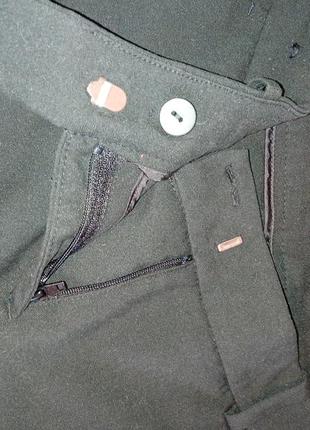 Жіночі брюки чорного кольору4 фото