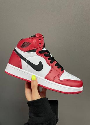 Кросівки nike air jordan retro 1 « chicago »