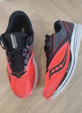 Кросівки saucony2 фото