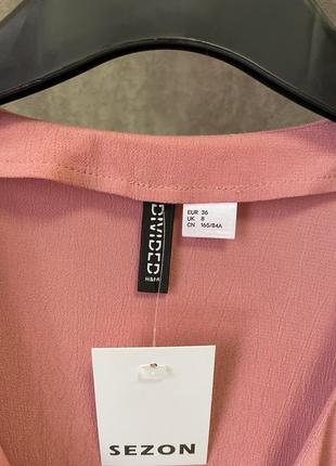 Розовая блузка с треугольным вырезом2 фото