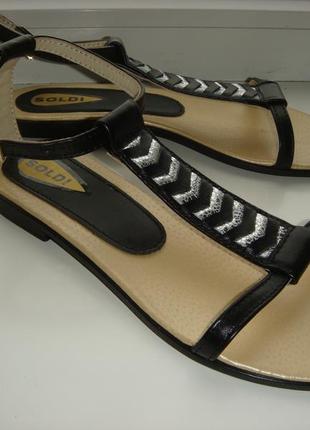 Новые босоножки на устойчивом каблуке 6 см кожа натуральная, стелька тоже кожа (кож подклад) разм4 фото