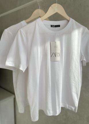 Базова футболка zara