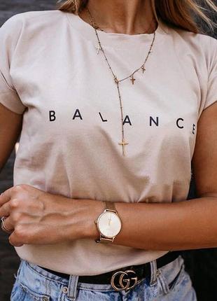 Бавовняна футболка з написом balance
