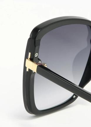 Женские градиентные квадратные очки в чёрной оправе3 фото