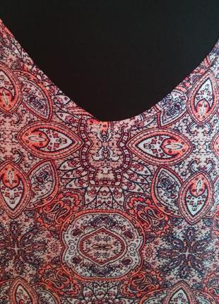 Оригинальная воздушная маечка блуза с оригинальной спинкой.  18/ 20 роз2 фото