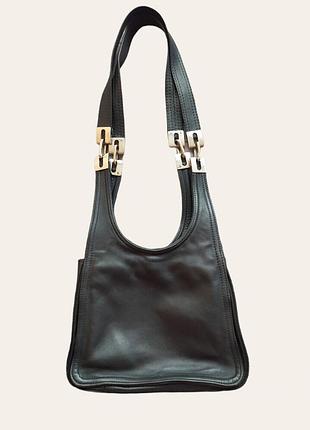 Сумка шкіряна через плече на три відділення чорна.