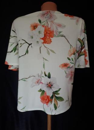 Нежная трикотажная блуза с завязкой спереди в цветочный  принт new look (размер 12)5 фото