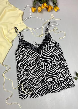 Майка в былизняному стилі в зебра принт jennyfer
