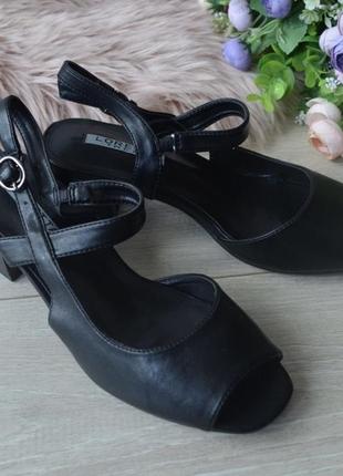 Чорні жіночі босоніжки