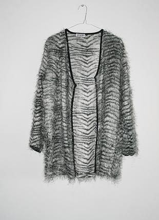 Пухнастий легкий кардиган