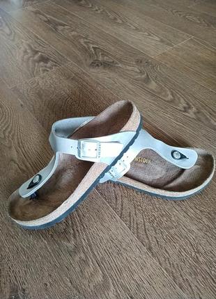 Шльопанці жіночі фірми birkenstock.