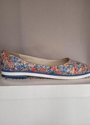 Кожанные летние туфельки  балетки туфли в цветочек кожа1 фото
