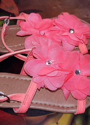 Шикарные босоножки