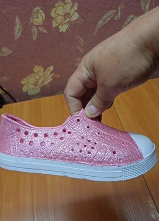 Нові аквашузы,непромокальні черевики,піна 29-30 р