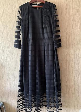 Чёрное женское платье