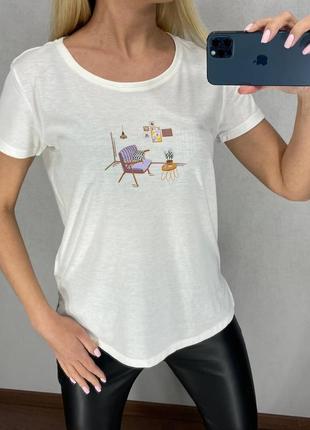 Футболка вільного крою з принтом. reserved. розміри уточнюйте.